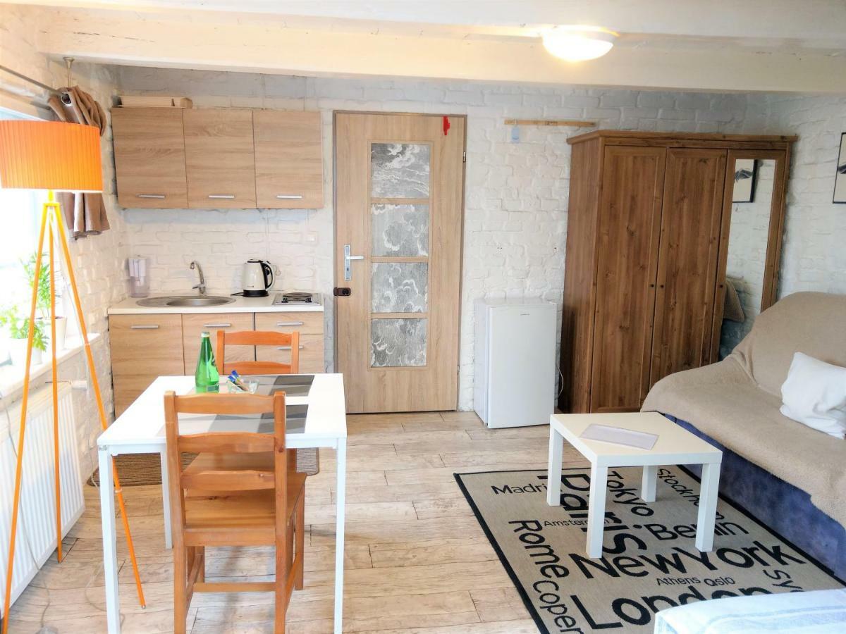 Fajne Stylowe Studio Z Aneksem Kuchennym Appartamento Poznań Esterno foto
